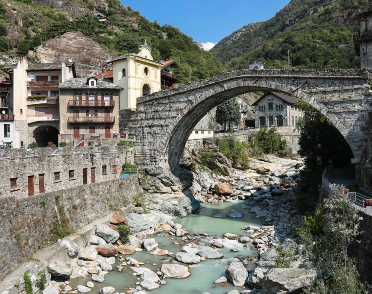 Ponte romano di Pont-Saint-Martin - © Archivio Fotografico Regione Autonoma Valle d'Aosta